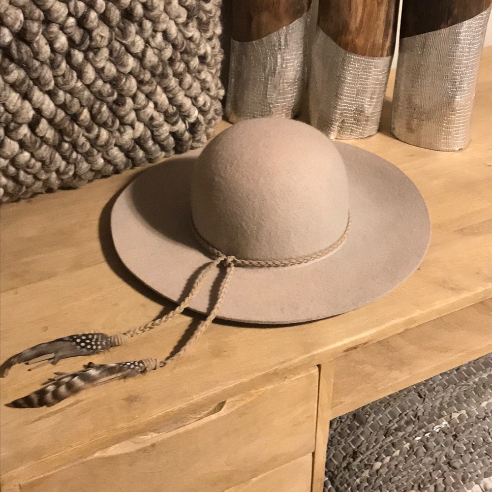 🚩SOLD🚩Floppy Felt Hat